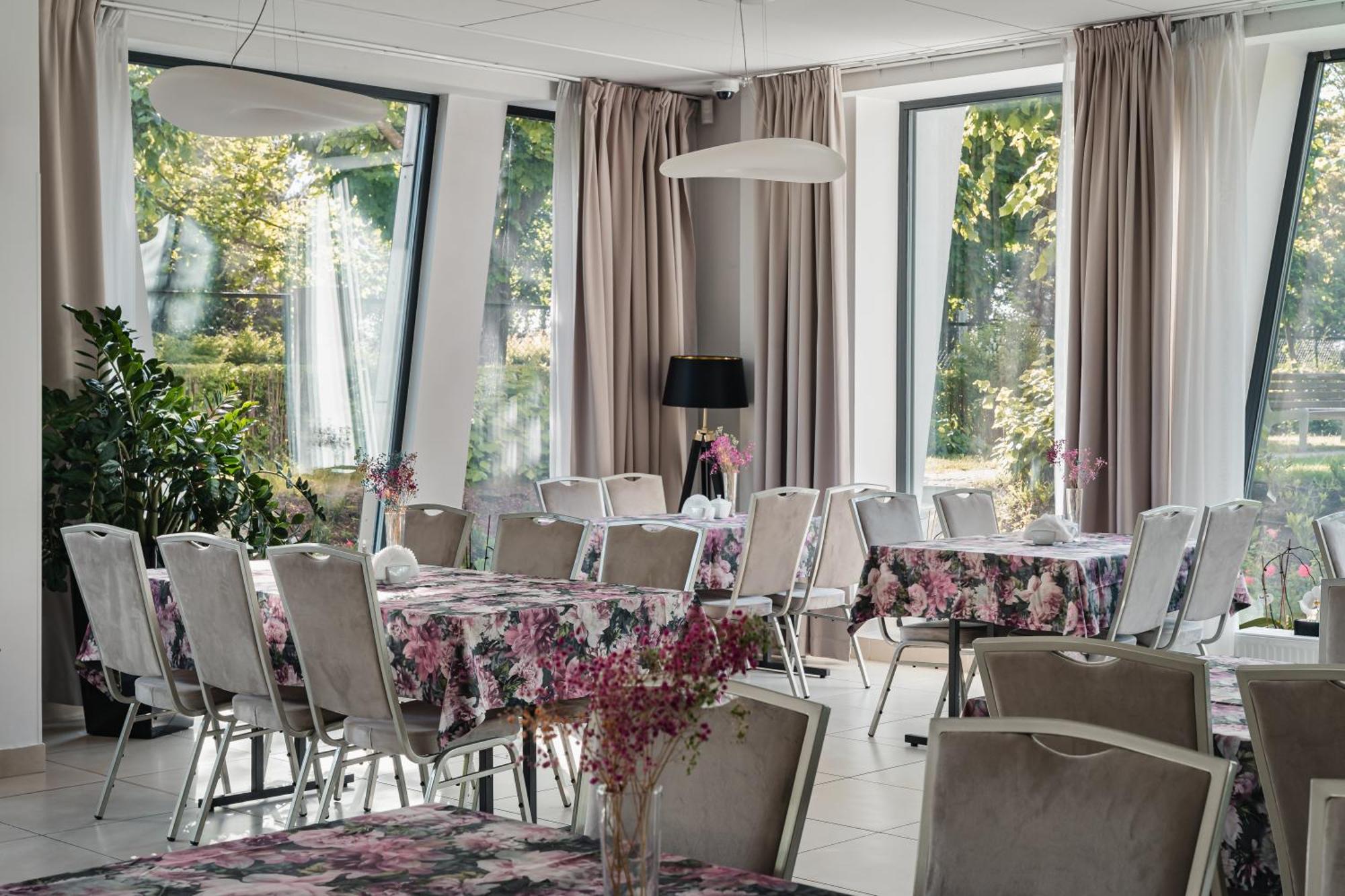 Rewita Korab Hotel Sopot Buitenkant foto
